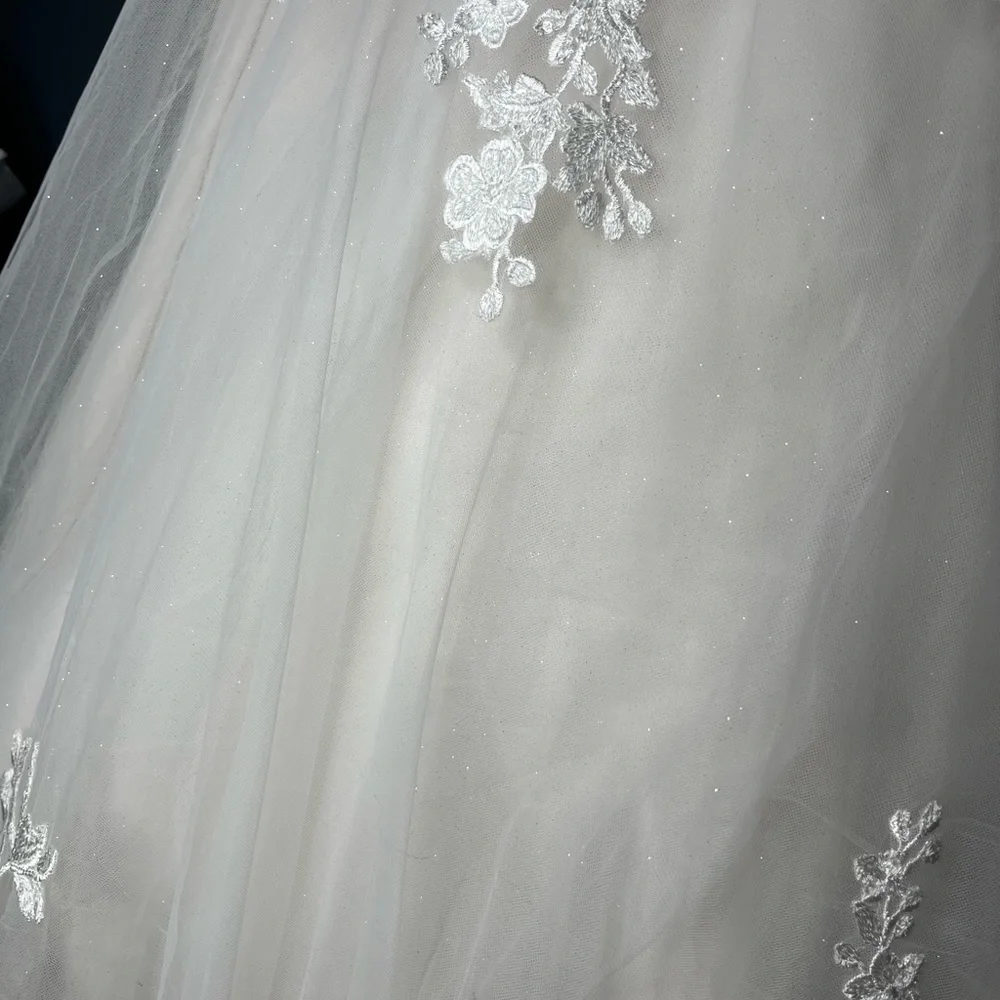 Glitter, tulle, strapless ball gown - Picture 7 of 14